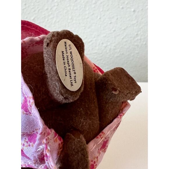 Replacement Mom from Li'l Woodzeez Waterwaggle Beaver Family - Picture 4 of 5